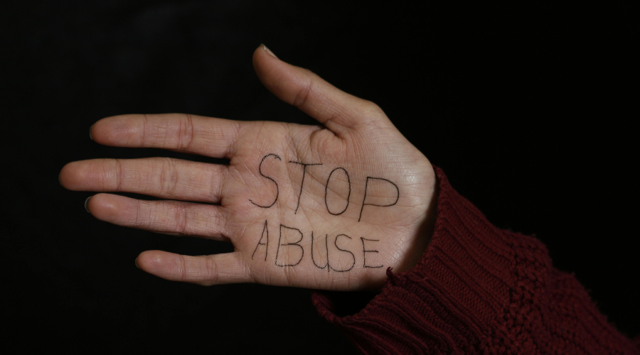 How to Survive Emotional and Narcissistic Abuse in a Relationship How to Survive Emotional and Narcissistic Abuse in a Relationship